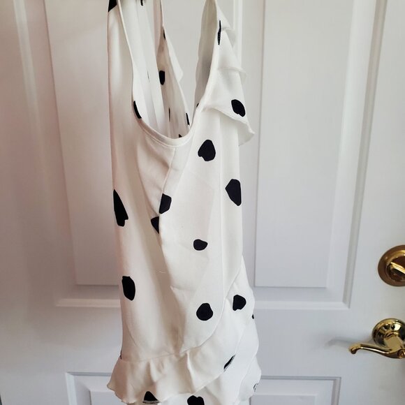 CAbi Dottie Tank (camisole) style #6532, Spring 2024 collection - Picture 3 of 6